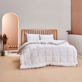 Одеяло стеганое из микрогеля белого цвета Balance 155х215 см, TAC