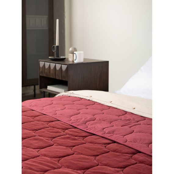 Покрывало стеганое бархатное Хвойное утро Цвет бордовый Russian North, 250х270 см, Tkano, изображение 3