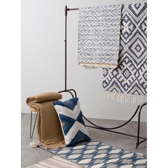 Ковер из хлопка синего цвета Argyle из коллекции Ethnic, 70х160 см, Tkano, изображение 2