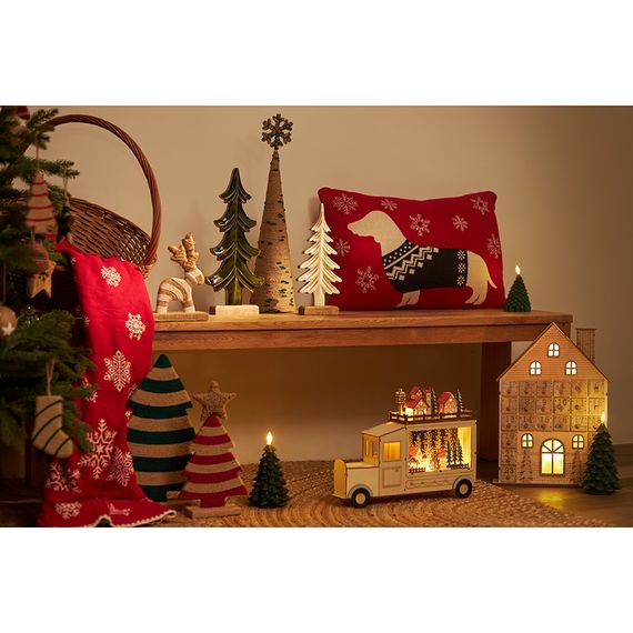 Набор из трех электрических свечей Christmas forest из коллекции New Year Essential, 3 шт., Tkano, изображение 2
