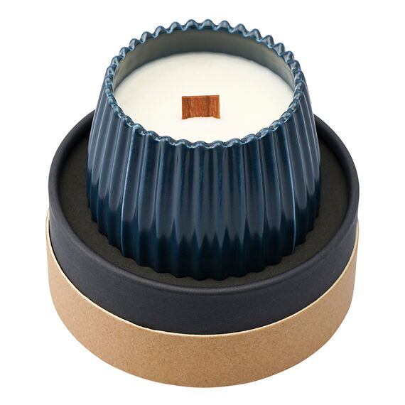 Свеча ароматическая с деревянным фитилём Vetiver & Black cypress из коллекции Edge, синий, 60 ч, Tkano, изображение 3