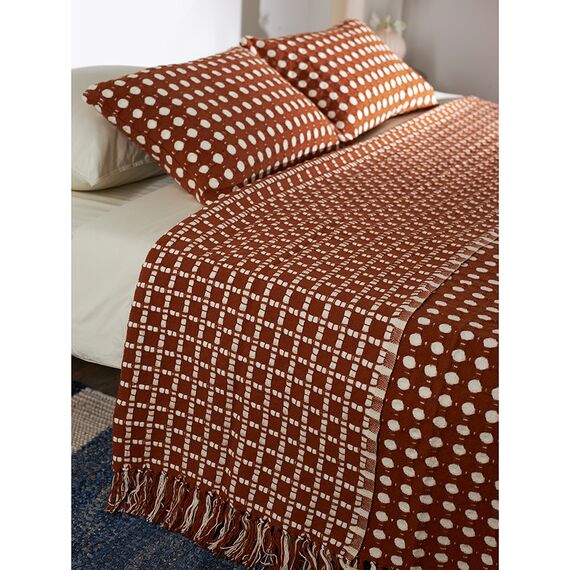 Покрывало из хлопка Polka dots карамельного цвета из коллекции Essential, 180х250 см, Tkano, изображение 5