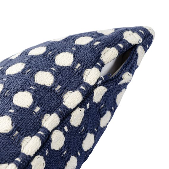 Чехол на подушку из хлопка Polka dots темно-синего цвета из коллекции Essential, 40x60 см, Tkano, изображение 8