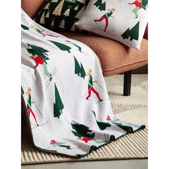 Плед из хлопка с новогодним рисунком Let's Ski из коллекции New Year Essential, 130x180 см, Tkano, изображение 3