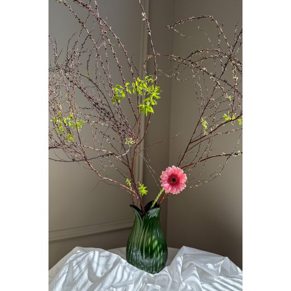 Ваза Petal зеленого цвета из коллекции Blossom, 22 см, Tkano, изображение 2