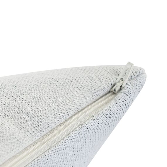 Подушка вязаная с новогодним рисунком Лыжники из коллекции New Year Essential, 45x45 см, Tkano, изображение 4
