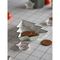 Набор из двух сервировочных тарелок Sweet Memories из коллекции New Year Essential, Tkano, изображение 5